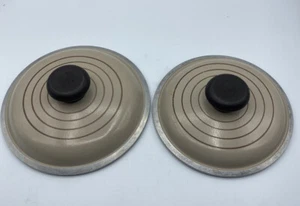 Vintage Set Of 2 Beige Club Aluminum Cookware Replacement Lids Knobs 7.5” 6.75” - Picture 1 of 7