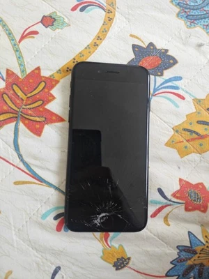 Apple iPhone 7 A1778 Nero Opaco Black 3620 - Immagine 1 di 4