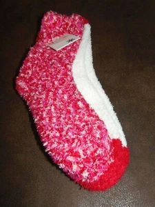 COZY SOCKS - 2 PAIR - WHITE/RED & PINK/WHITE - SIZE 4-10    (CF-13-17) - Picture 1 of 4
