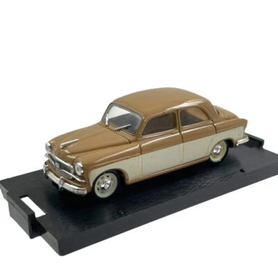 Modellino Auto Brumm 1/43 Serie Oro Fiat 1400 B 1956-58 HP 58 Bianco-Beige - Immagine 1 di 4