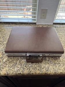 Vintage Samsonite 100 Classic Hard Shell BriefCase Combination Lock Brown - Picture 1 of 6