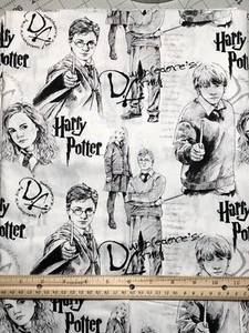 Harry Potter Hogwarts Sketch Toss White CEA Fabric 18x21 Fat Quarter Quilt - Picture 1 of 4