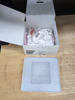 Carrier Edge Pro Two Stage Programable Thermostat 33CS2PP2S-03 2V781897 - Image 1 of 4