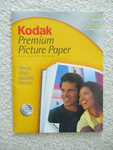 Carta fotografica Kodak Premium per getto d'inchiostro - stampa 15 fogli satinata - senza acidi - Foto 1 di 2