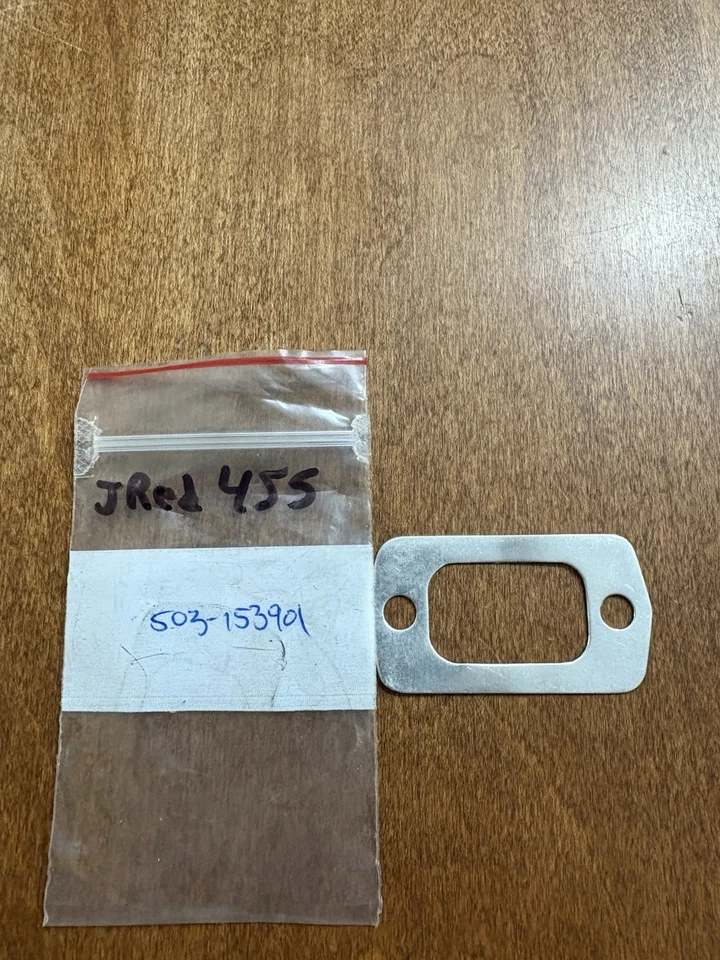 NOS Оригинальный OEM Jonsered 455 Выпускной коллектор. 503 15 39-01 - Изображение 1 из 1