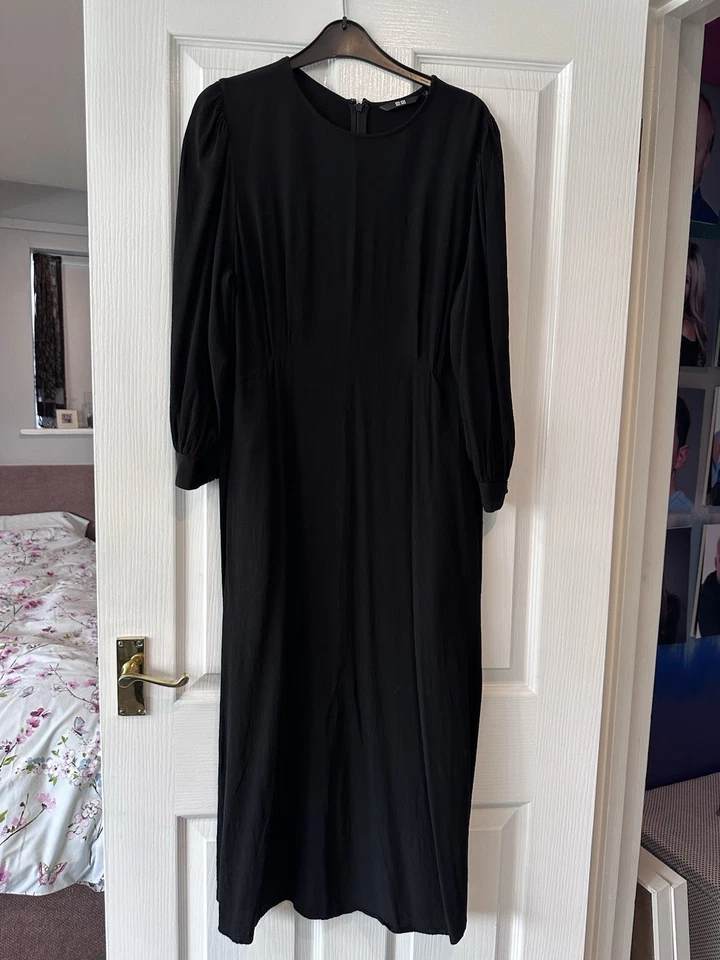 Uniqlo black midi dress with puff sleeves Size M/L - Image 1 of 4