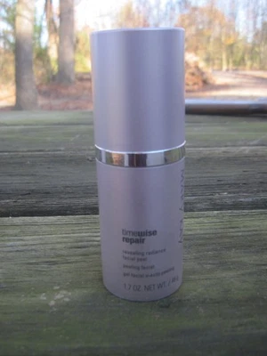 Mary Kay TimeWise Repair Revealing Radiance Facial Peel Glycolic Acid - Image 1 of 4
