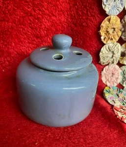 Vtg Country Blue Ceramic Candle Holder with Lid Rounded Jar - Picture 1 of 6