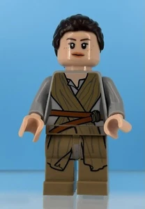 Rey (Dark Tan Tied Robe) LEGO Star Wars SW0677 75105 - Picture 1 of 4