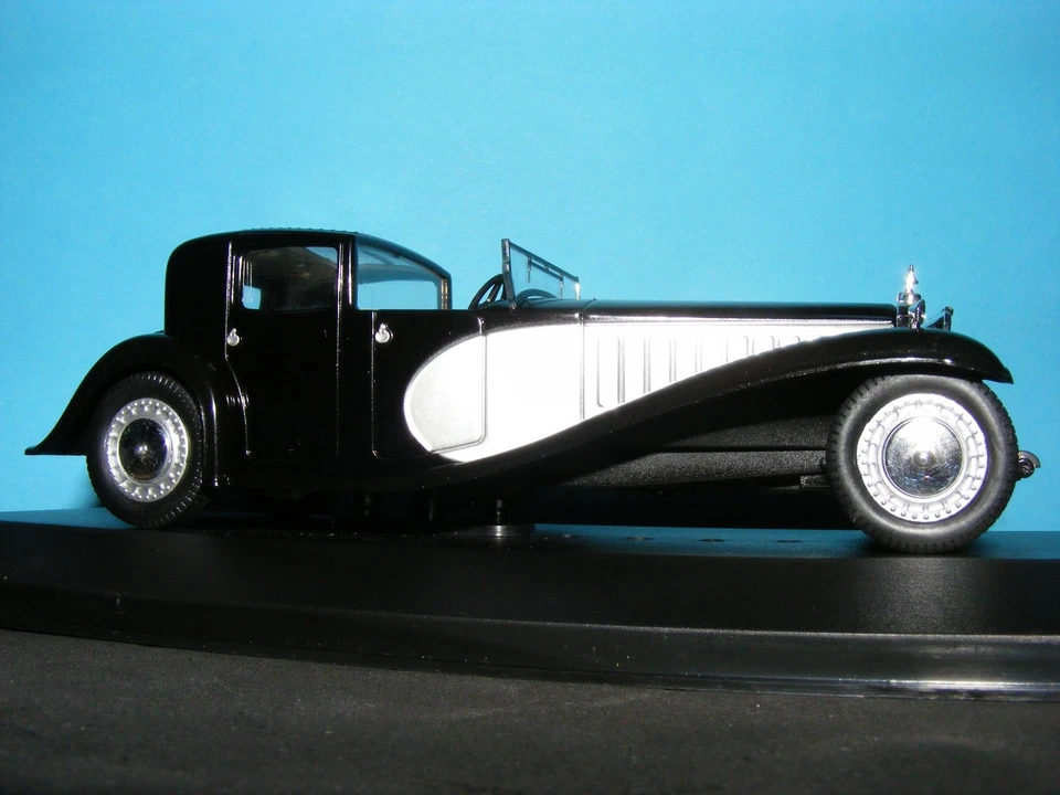 Bugatti Tipo 41 Royale en Silverover Negro de 1928 Escala 1:43 Nueva Caja Blanca Foto 1 de 4