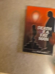DEATH OF A FAT MAN von Hank Sanders - Hardcover - Bild 1 von 4