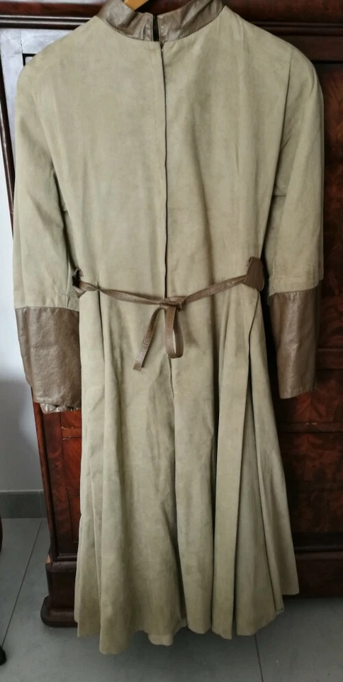 Robe manteau PACO RABANNE DE HAUTE COUTURE - Photo 1/4