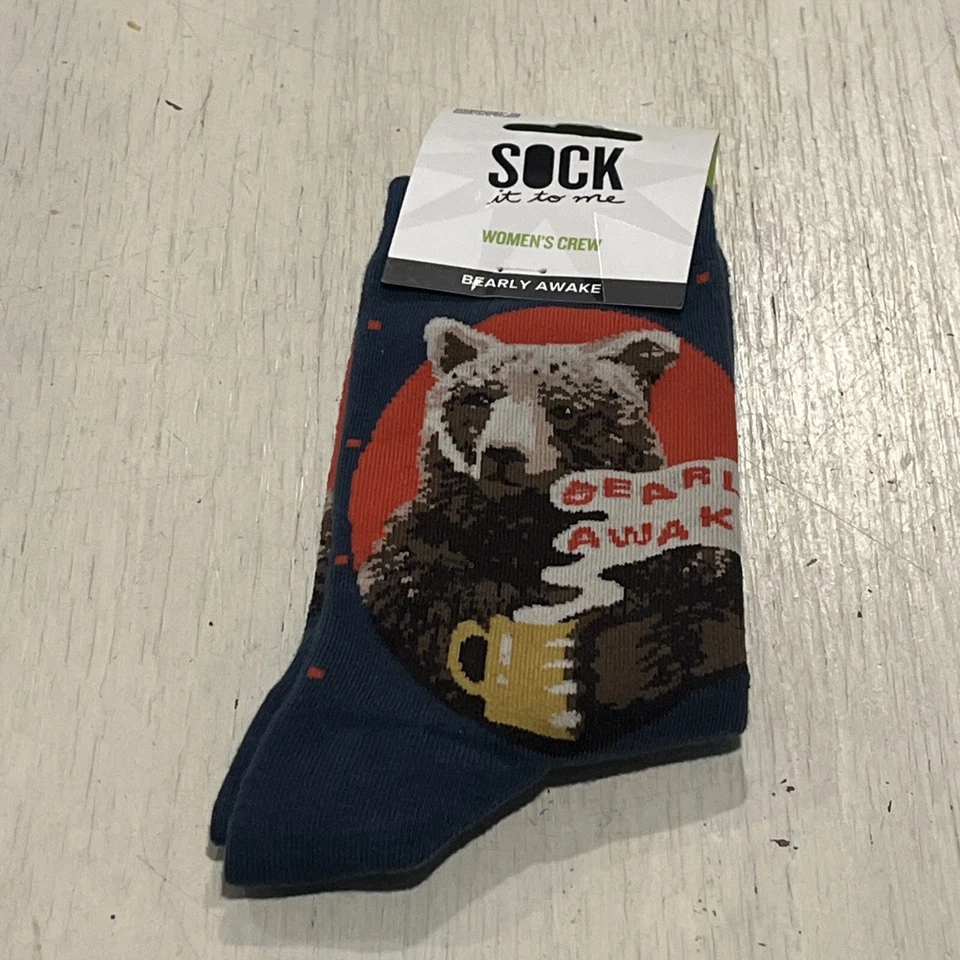 Calcetines Sock It To Me para mujer 5-10 "Bearly Awake" oso bebiendo café ~ NUEVOS Foto 1 de 4