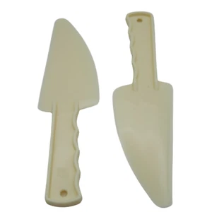 2 Pieces Plastic Cake Pie Pastry Dessert Knife Slicer Beige Color - Picture 1 of 10