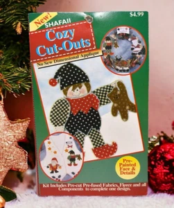 Christmas Shafaii Cozy Cut-Outs No Sew Dimensional Applique Dancing Elf 0408-07 - Picture 1 of 12