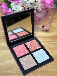 MAC Star Dipped 4 Shade Face Compact Light, Blush & Highlighter 0.12 Oz. NIB - Picture 1 of 8