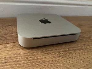 MAC MINI 2010 2.4GHz 4GB RAM 120GB SSD NVIDIA 320M DVD - macOS High Sierra - Picture 1 of 9