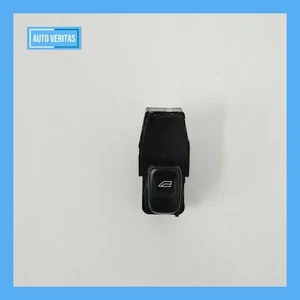 original Volvo V70 D5 Kombi rear window lifter switch left 8685288 - Picture 1 of 3