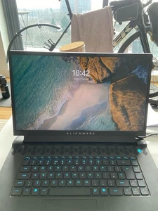 Alienware m17 R5 AMD - Ryzen 9 6900HX - Picture 1 of 8