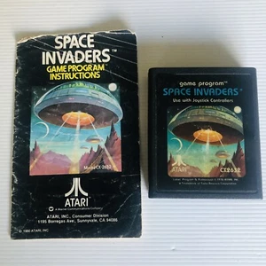 Space Invaders - Atari 2600 Video Game Cartridge with Manual - Picture 1 of 4