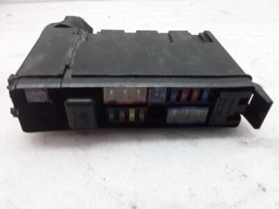 CAJA DE FUSIBLES RELÉ 4 PUERTAS INFINITI G37 S-208P 2011 Foto 1 de 4