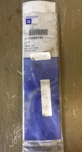 Gasket Kit Manifold Head/New/GM 12586144 - Picture 1 of 4