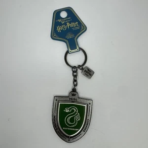 Universal Studios Wizarding World Harry Potter Slytherin Spinning Keychain New - Picture 1 of 7