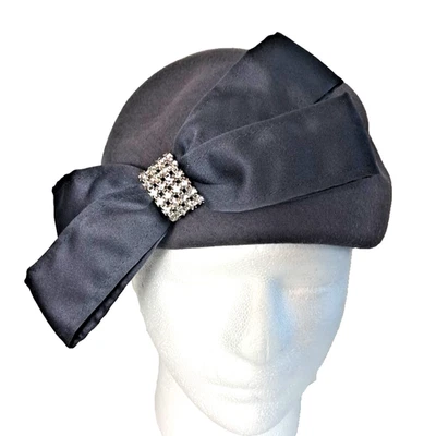 复古 70 年代 B. Michael Felt 羊毛蝴蝶结水钻贝雷帽均码棕色 — 第 1/4 张图片