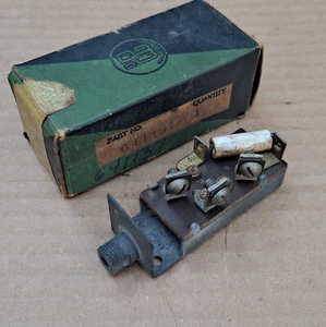 1935 35 DeSoto Airflow SG NOS MoPar Instrument Panel LAMP SWITCH - Picture 1 of 3