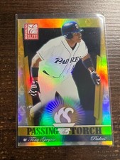 A115,954 - 2002 Donruss Elite Passing the Torch #23 Tony Gwynn/1000