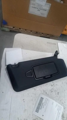 2020 Mercedes-Benz CLA-Class Used Sun Visor 686235 OEM Replacement Part Foto 1 de 4