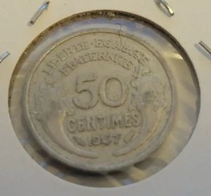 1947 France Aluminum 50 Centimes Coin In Very Good Condition - Low Cost Shipping - Picture 1 of 2