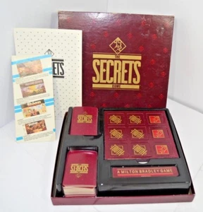 Juego de Cartas The Secrets 1987 De Colección Milton Bradley 100% COMPLETO Fiesta Divertido Hecho en EE. UU. - Imagen 1 de 6
