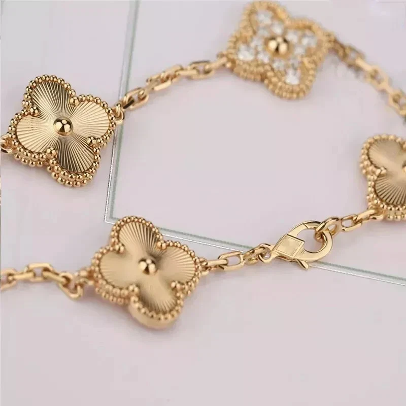 Brazalete para mujer con flor de moissanita real de 1,24 quilates enchapado en oro amarillo de 14 quilates de 7" pulgadas Foto 1 de 4