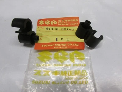 NOS GENUINO SUZUKI 44486-32100 TANQUE DE COMBUSTIBLE ABRAZADERA ASIENTO RESPIRADOR RM400/500 TM400/250 Foto 1 de 2