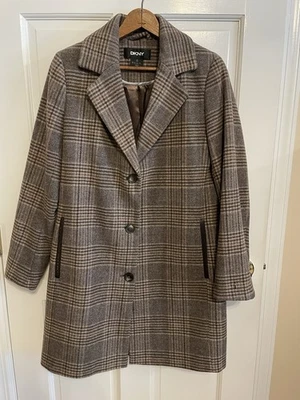 DKNY Women’s Single-breasted Wool Coat. Beige/Brown. Petite Small - Image 1 of 4