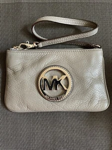 Michael Kors Genuine Wristlet Fulton Pebbled Leather - Pearl Grey - Used as New - Picture 1 of 10