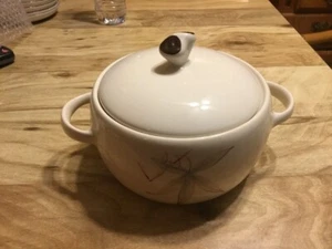 Winfield China Small Covered Casserole Passion Flower Pattern Discontinued - Picture 1 of 5