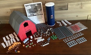 ERTL Farm Country Barn & Silo Set 4242 Incomplete (1990s) 1:64 Scale - Picture 1 of 17