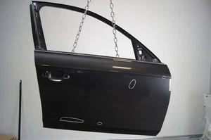 Barra porta posteriore sinistra AUDI A4 12-15 2.0 TDI CGLC 8K0831052J - Foto 1 di 6