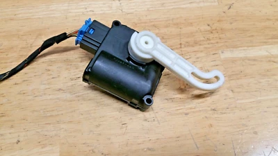 Actuador de motor con solapa Audi A8 L 2005 4E0820511 Foto 1 de 4