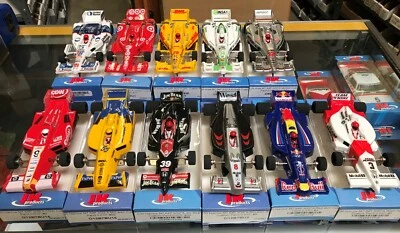 Coche Ranura JK 1/24 Elige uno Foto 1 de 4