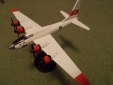 Built 1/144: BOEING B-17 FLYING FORTRESS  Fire-Fighting Aircraft