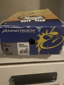 Mad monkey Size 4 New - Picture 1 of 4
