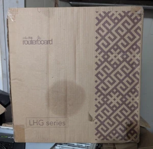 Mikrotik LHG 2 RBLHG-2nD Dual Chain 18dBi 2.4GHz CPE Brand New - Picture 1 of 4