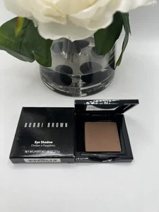 Bobbi Brown Eye Shadow - TAUPE 4 - Full Size - Picture 1 of 2
