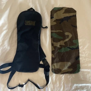 Camelbak Maximum Gear Hydration Carrier Backpack Black *No Bladder* Camo Cover - Picture 1 of 7