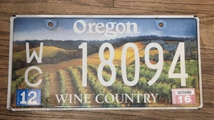 2016 Oregon Wine Country License Plate Winery Mountains WC 18094 - Picture 1 of 2