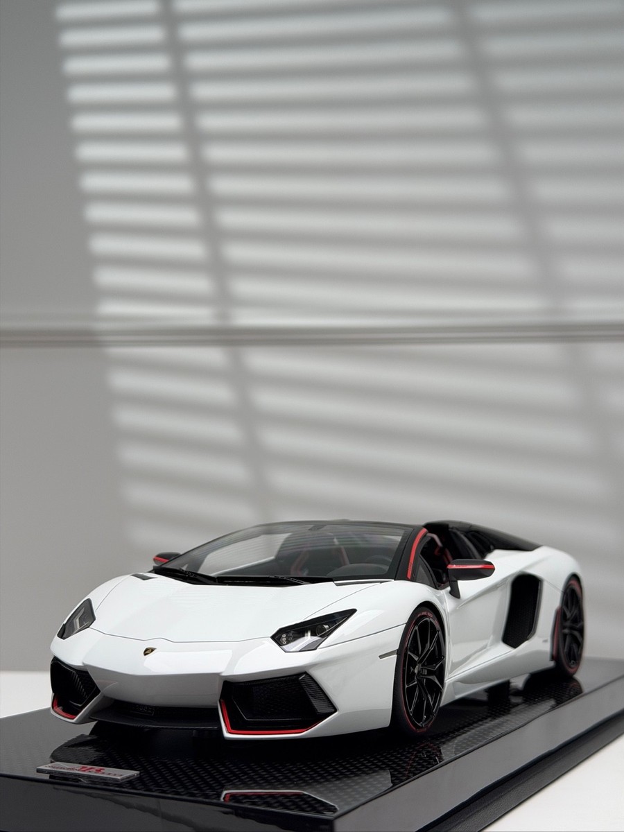 MR collection LAMBO ミニカー　1/18 箱無し MR Collection Lamborghini 1:18 Scale Diecast & Toy Vehicles
