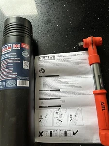 Sealey Torque Wrench Insulated 3/8"Sq Drive 12-60Nm STW803 - Picture 1 of 3